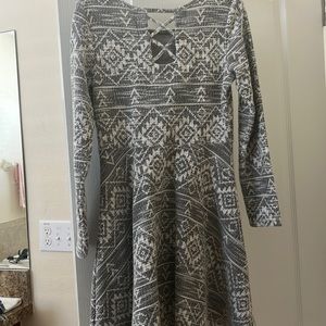 Black and white white thick dress